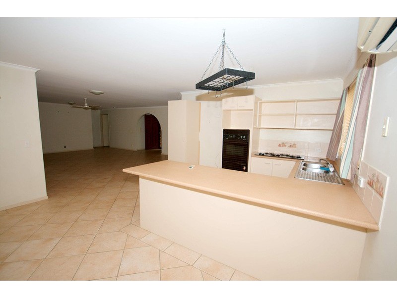 19 Woolmere Street, Carrara QLD 4211