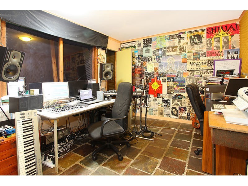 168 North Road, Lower Beechmont QLD 4211