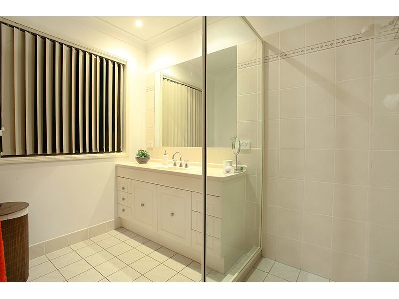 10 Pasture Place, Mount Nathan QLD 4211