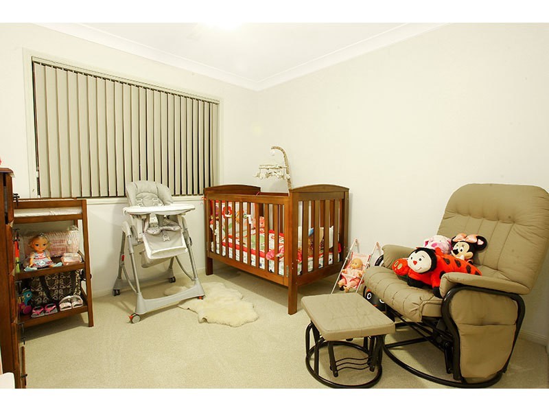 10 Pasture Place, Mount Nathan QLD 4211