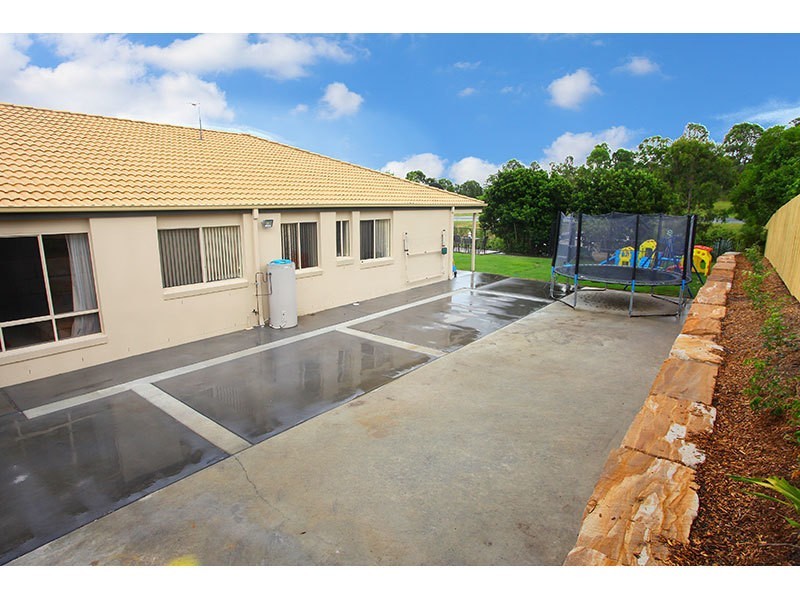 10 Pasture Place, Mount Nathan QLD 4211