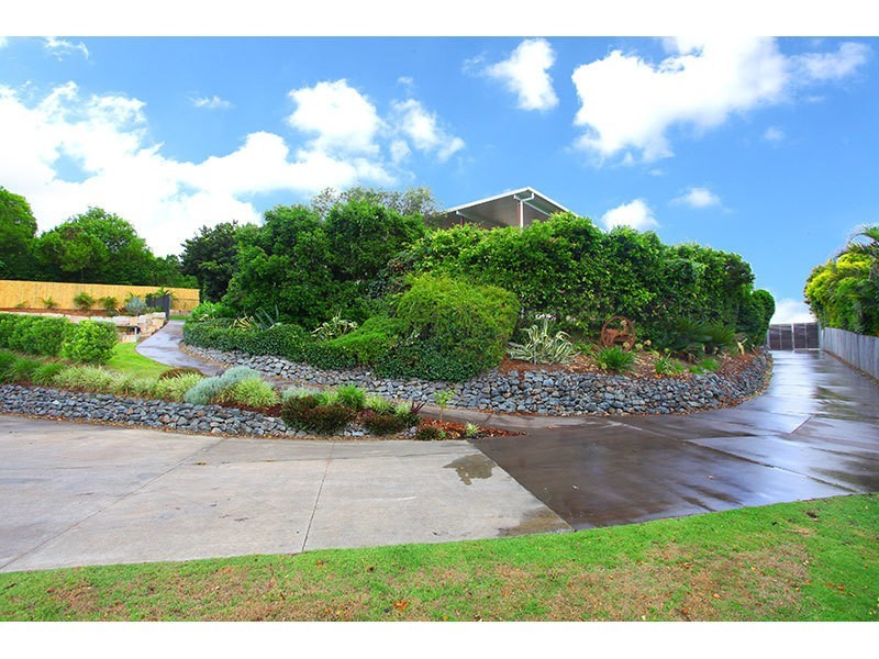 10 Pasture Place, Mount Nathan QLD 4211