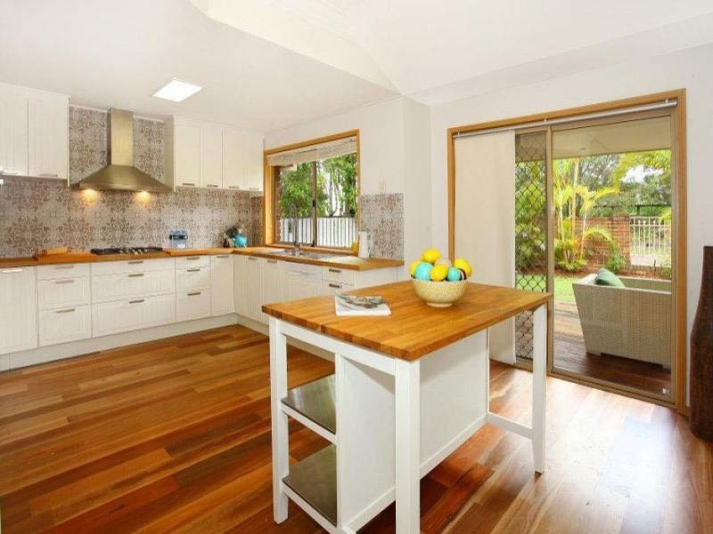 65 Martingale Circuit, Clear Island Waters QLD 4226