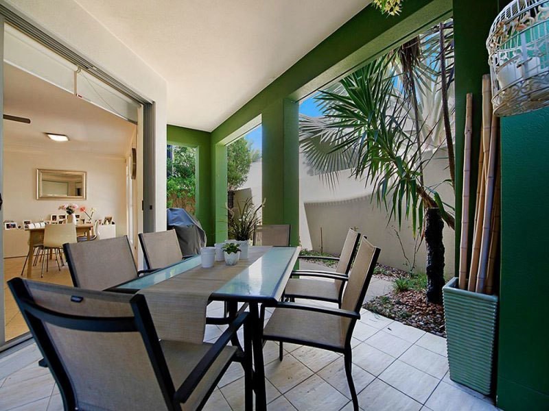 3045 Everglade Avenue, Carrara QLD 4211