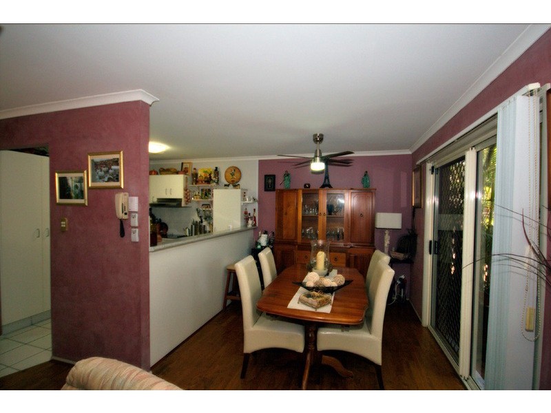 8/102 Alexander Drive, Highland Park QLD 4211