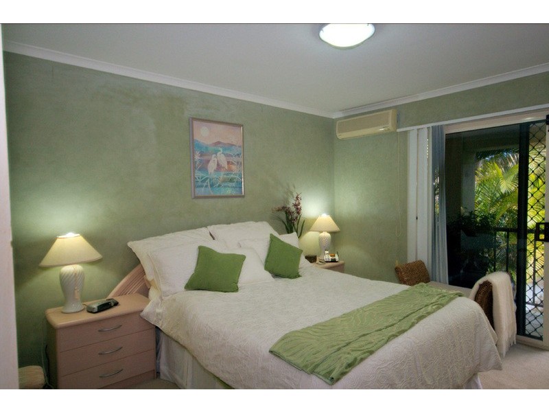 8/102 Alexander Drive, Highland Park QLD 4211