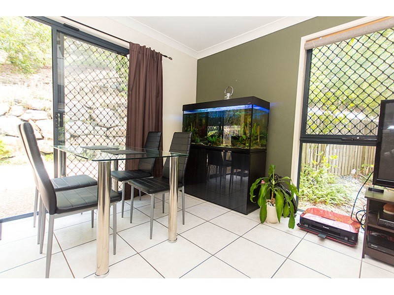 2/20 Paddington Drive, Carrara QLD 4211