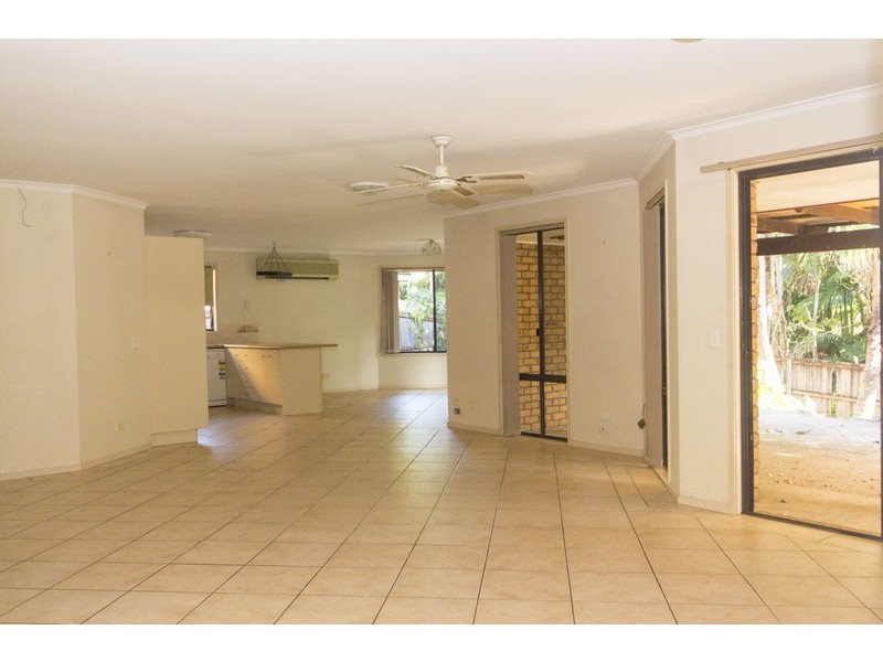 19 Woolmere Street, Carrara QLD 4211