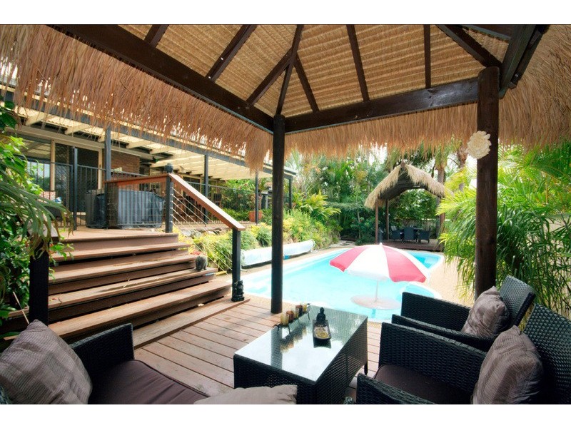 6 Armstrong Way, Highland Park QLD 4211