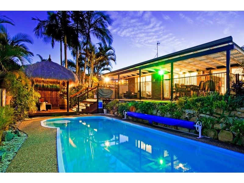 6 Armstrong Way, Highland Park QLD 4211