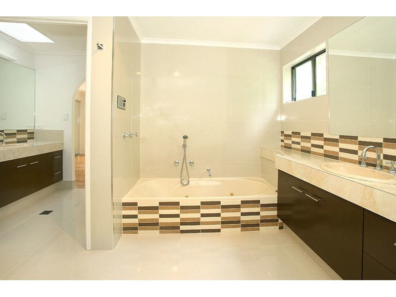 39 Billabirra Crescent, Nerang QLD 4211