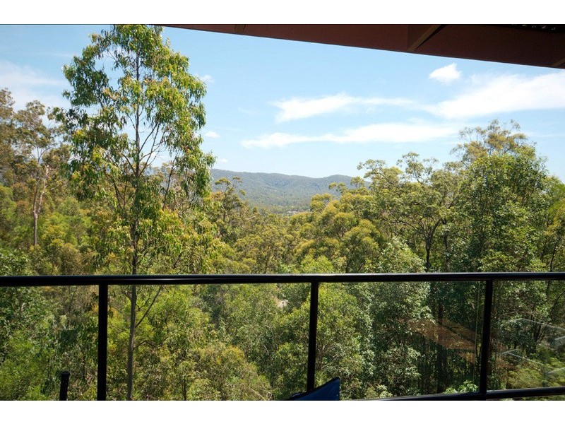 8/2 Ridgeline Way, Highland Park QLD 4211