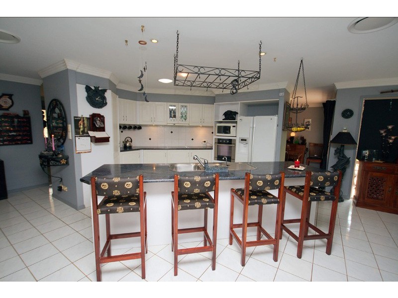 5-7-9 Newlands Court, Mount Nathan QLD 4211