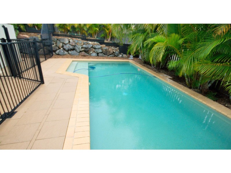 14 Govett Street, Pacific Pines QLD 4211