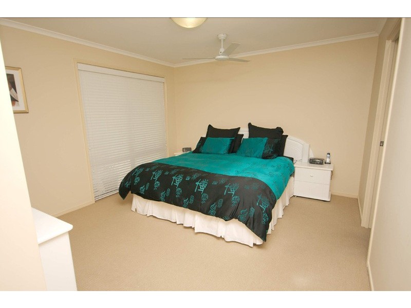 14 Govett Street, Pacific Pines QLD 4211