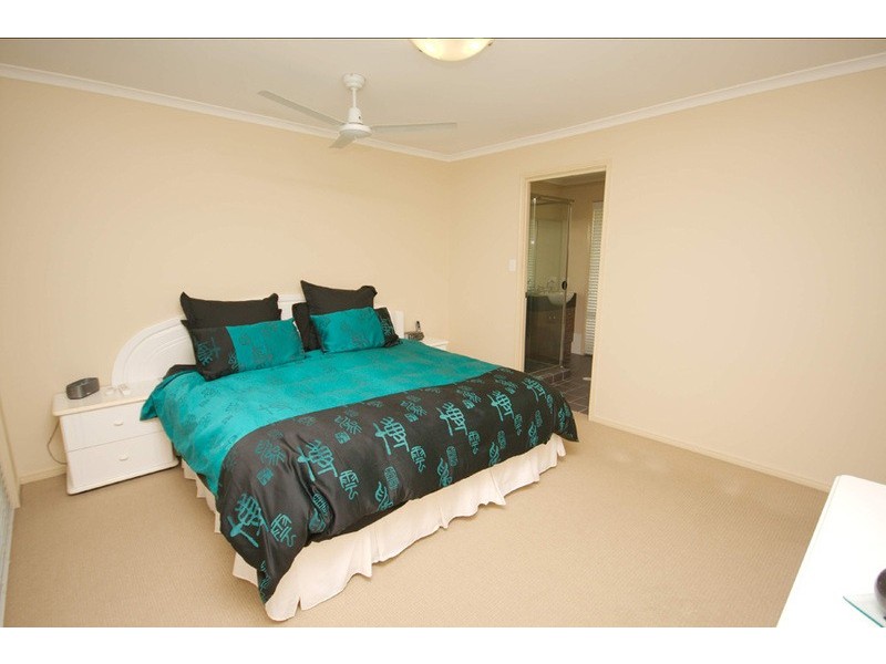 14 Govett Street, Pacific Pines QLD 4211