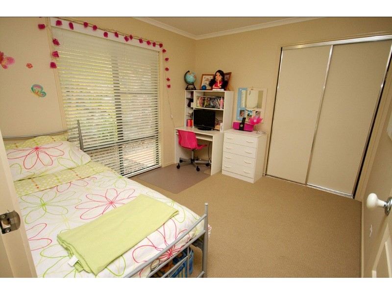 14 Govett Street, Pacific Pines QLD 4211