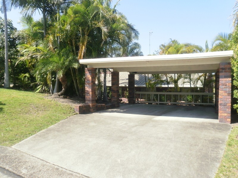 30 Allspice Drive, Ashmore QLD 4214