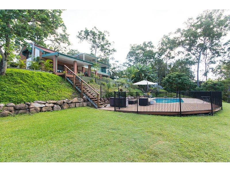 66 Castle Hill Drive South, Gaven QLD 4211