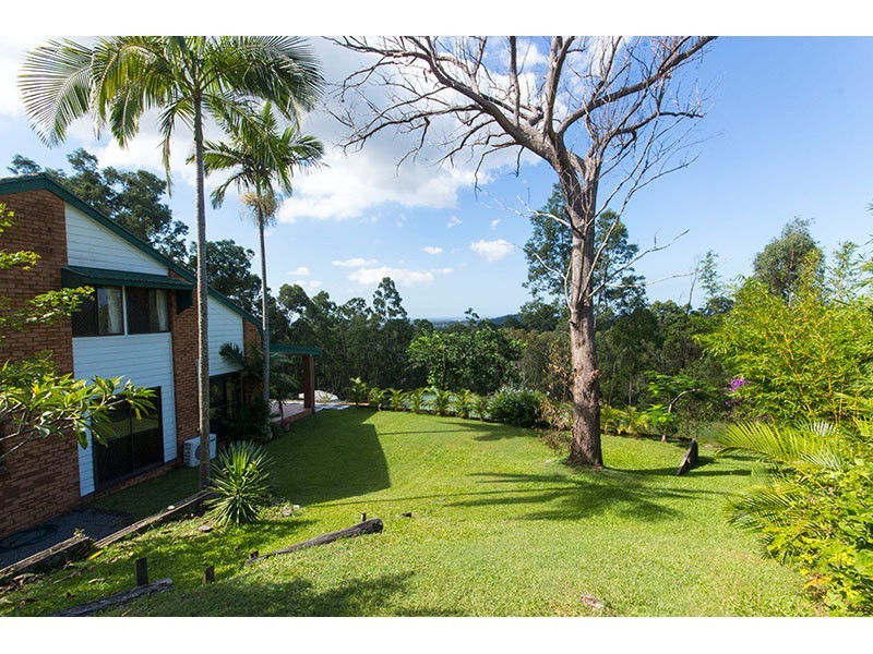 66 Castle Hill Drive South, Gaven QLD 4211
