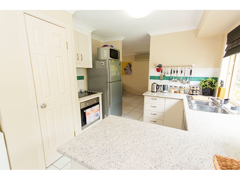 6 Coolawin Place, Nerang QLD 4211