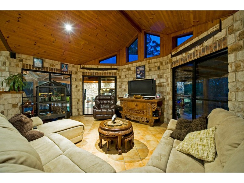 14 Collaroy Road, Guanaba QLD 4210