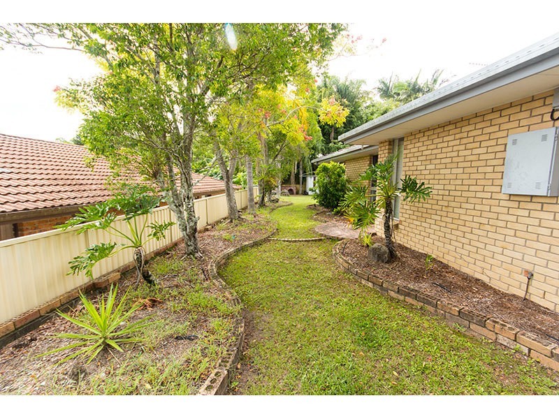 6 Sueden Court, Nerang QLD 4211