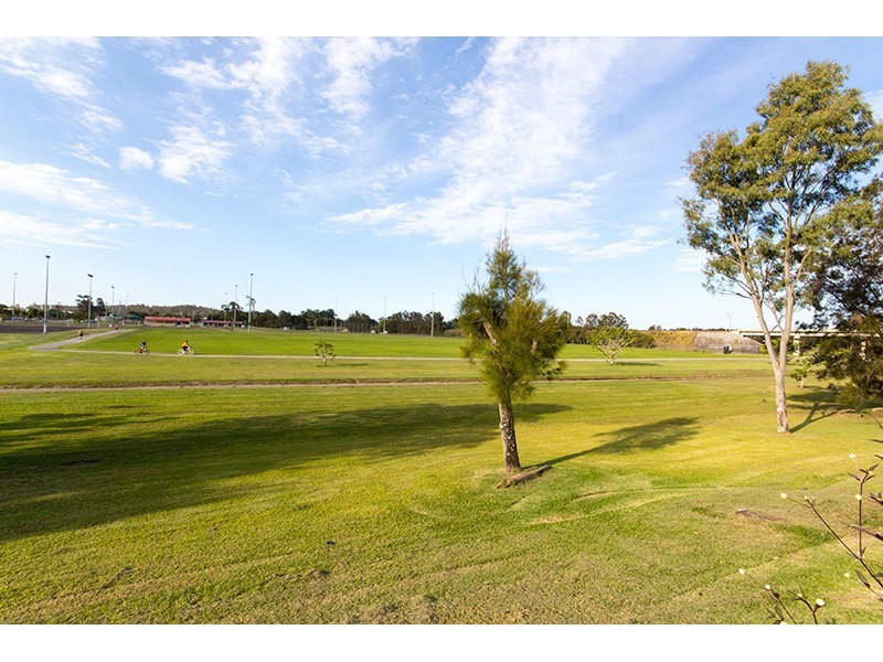 1/159 Pappas Way, Carrara QLD 4211