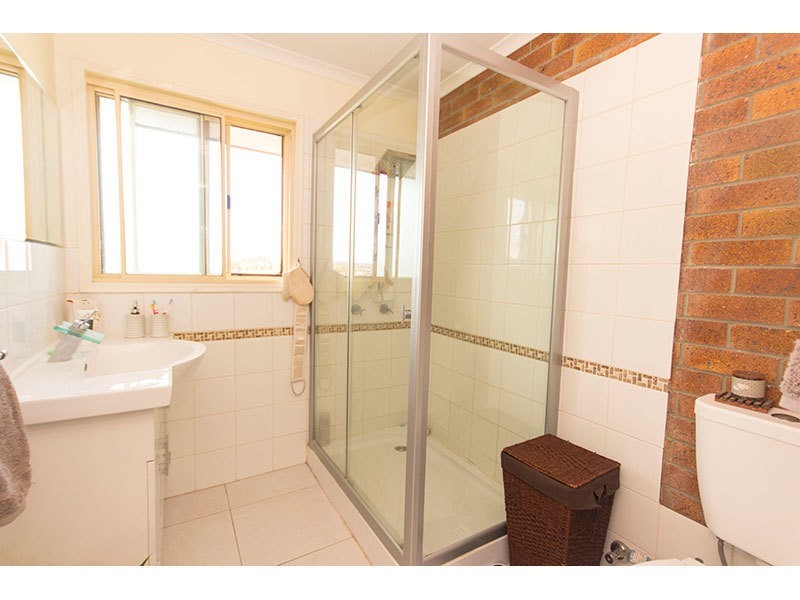 1/159 Pappas Way, Carrara QLD 4211