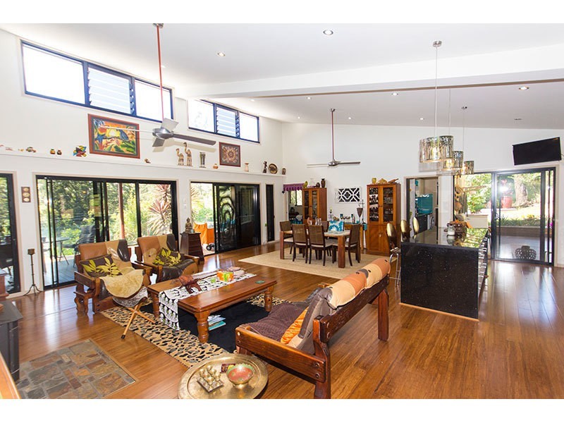 61 Akoonah Drive, Beechmont QLD 4211