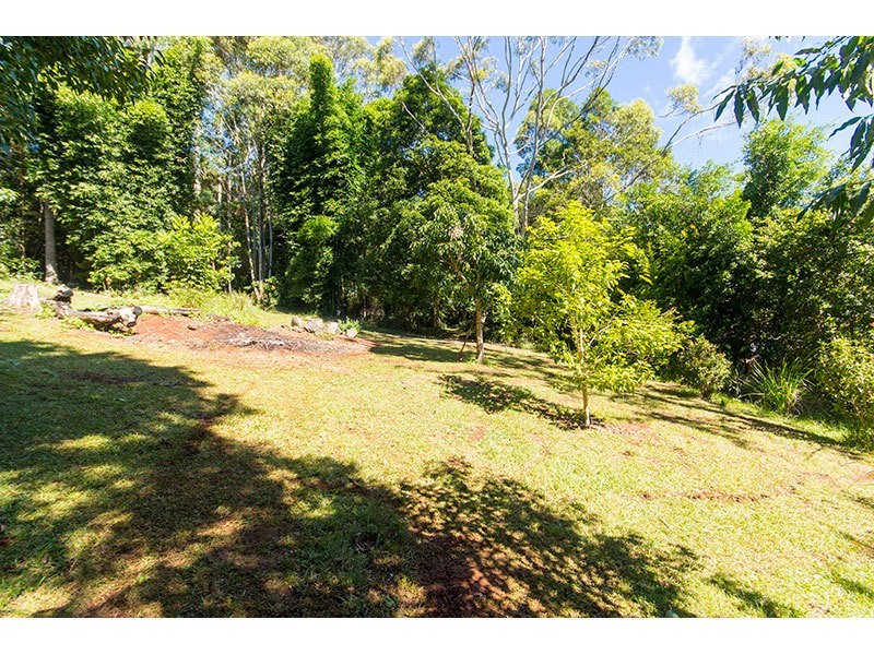 61 Akoonah Drive, Beechmont QLD 4211