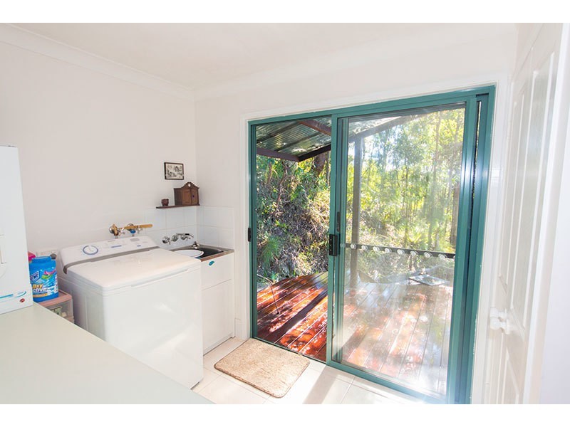 25 Brushbox Road, Lower Beechmont QLD 4211