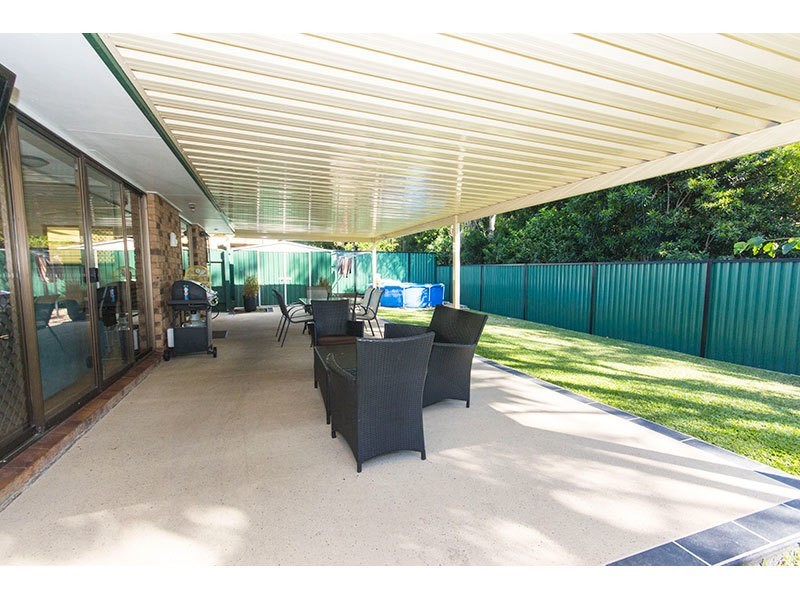 9 Pleasant Court, Carrara QLD 4211