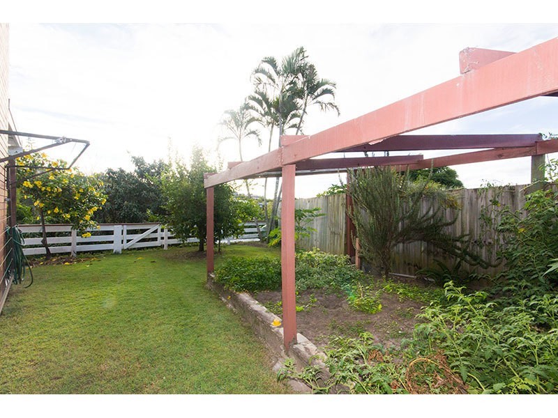 8 Dewar Court, Highland Park QLD 4211