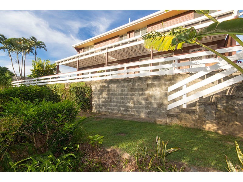 8 Dewar Court, Highland Park QLD 4211