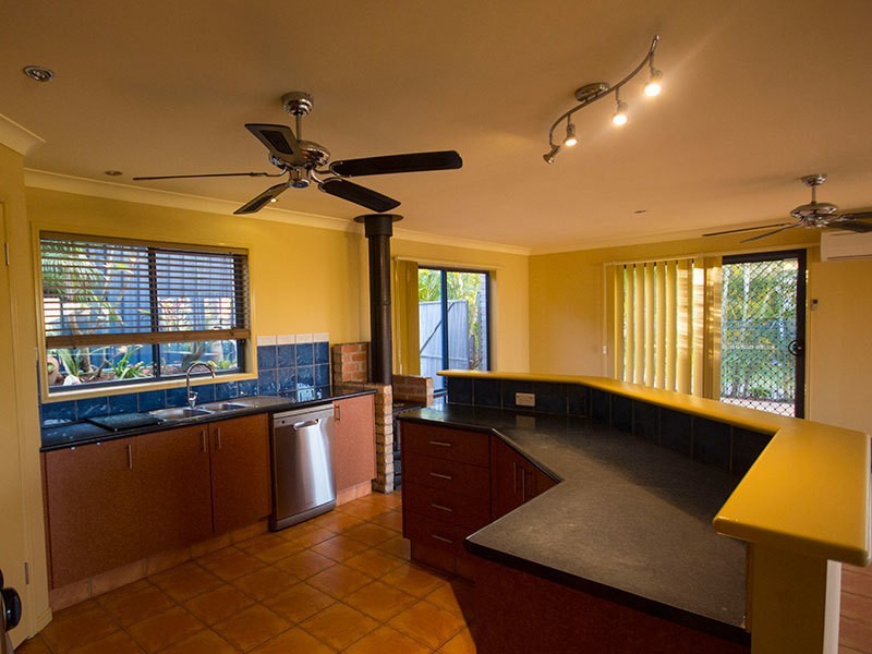 4 Ballah Crescent, Highland Park QLD 4211