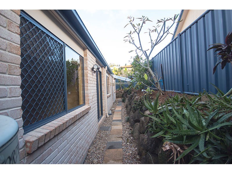 4 Ballah Crescent, Highland Park QLD 4211