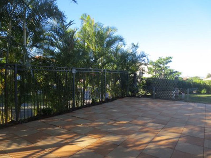 4 Ballah Crescent, Highland Park QLD 4211