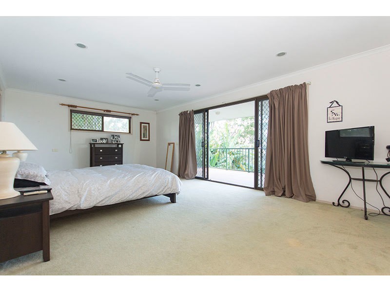 66 Castle Hill Drive Sth, Gaven QLD 4211