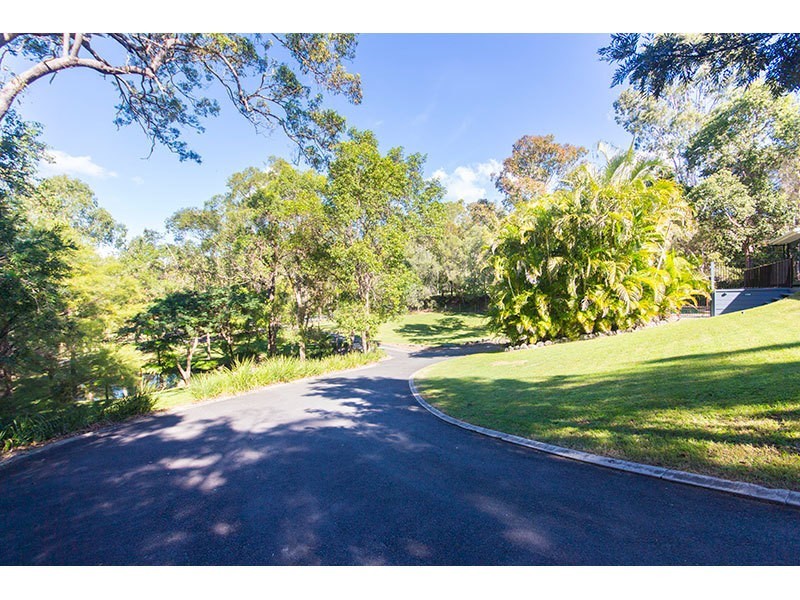 88 Crane Crescent, Nerang QLD 4211