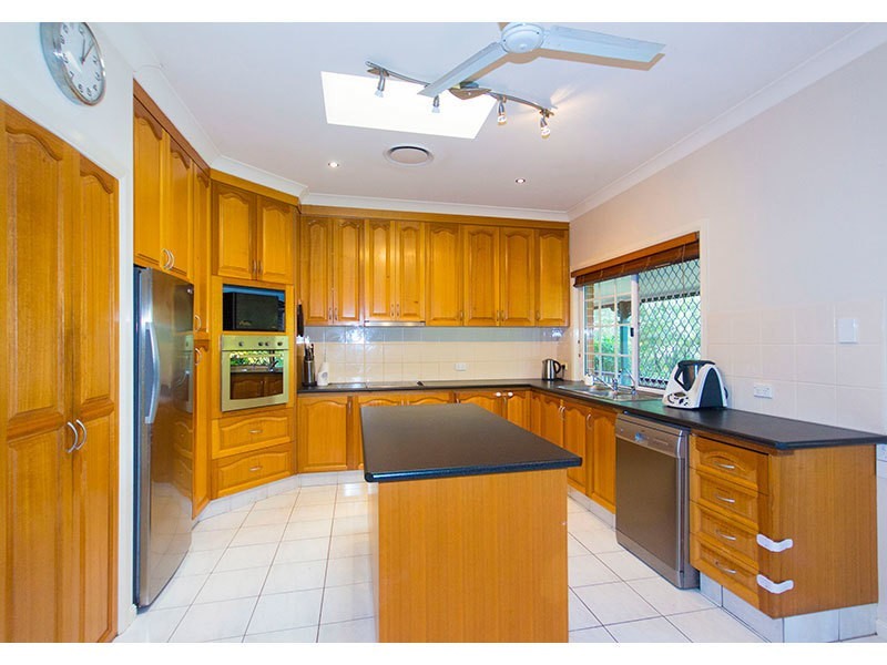 88 Crane Crescent, Nerang QLD 4211