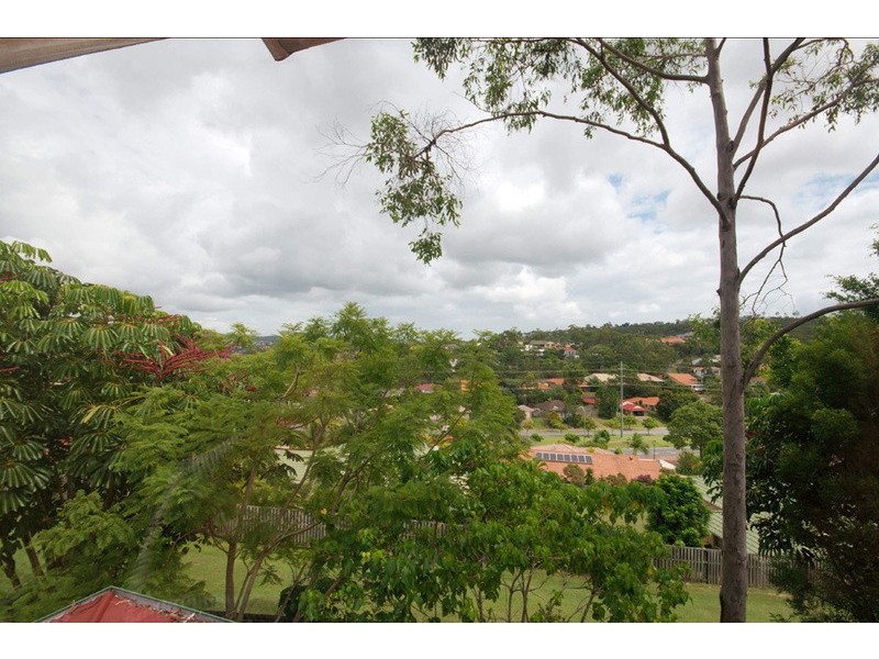 15 Austral Crescent, Pacific Pines QLD 4211
