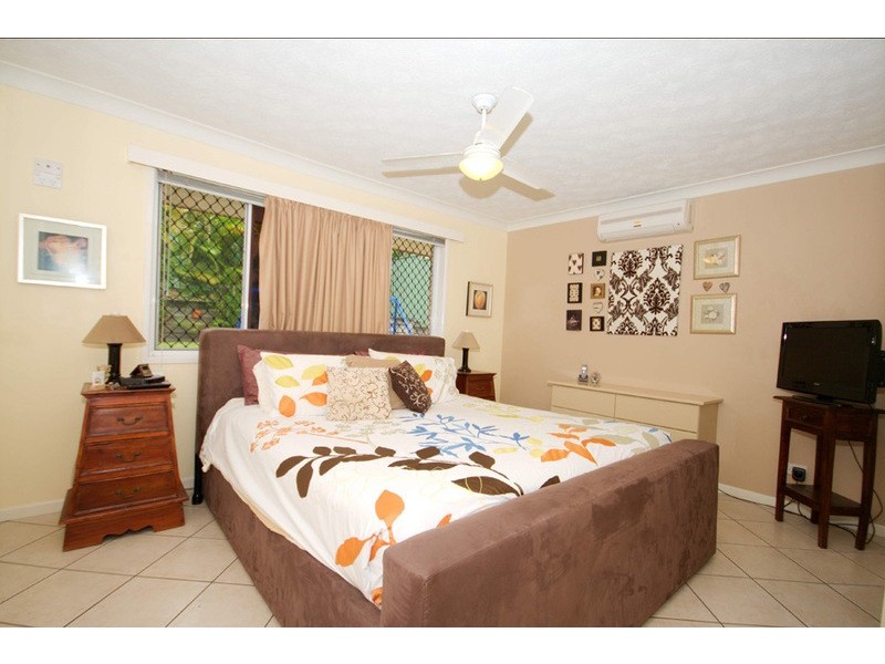 7 Cairngorm Street, Carrara QLD 4211