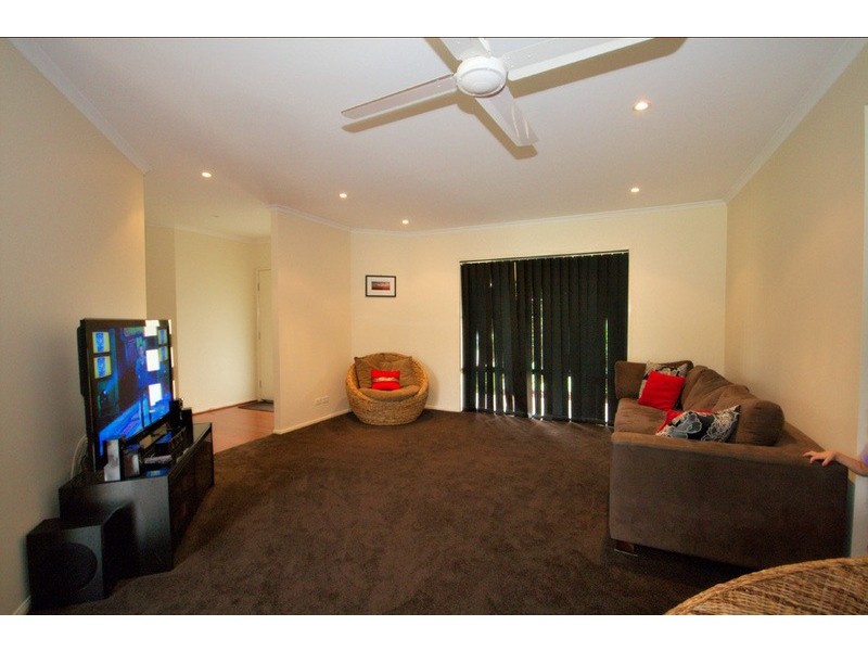 6 Lookout Place, Mount Nathan QLD 4211