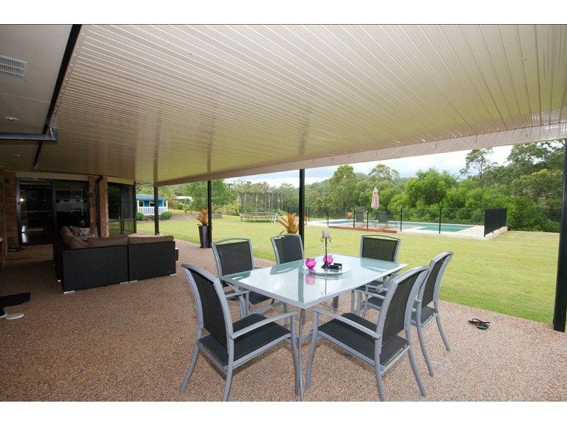 6 Lookout Place, Mount Nathan QLD 4211