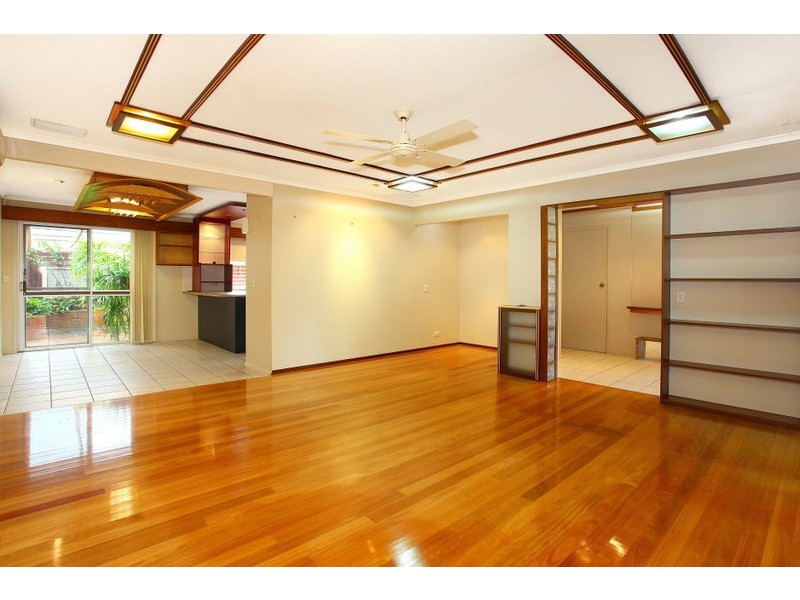 6 Nerang-Broadbeach Road, Nerang QLD 4211