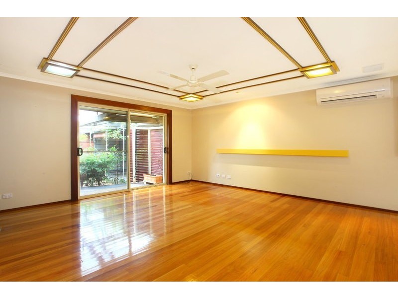 6 Nerang-Broadbeach Road, Nerang QLD 4211