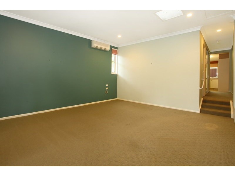 6 Nerang-Broadbeach Road, Nerang QLD 4211