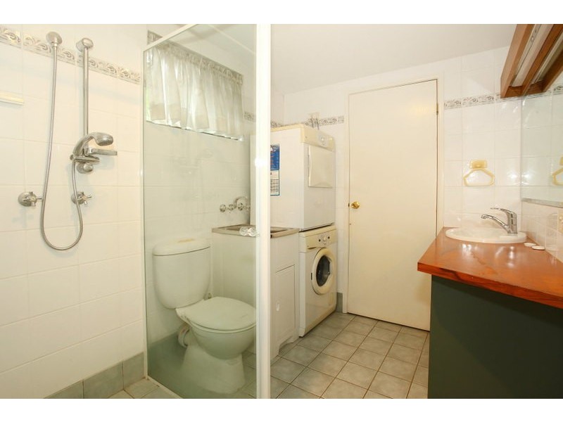 6 Nerang-Broadbeach Road, Nerang QLD 4211