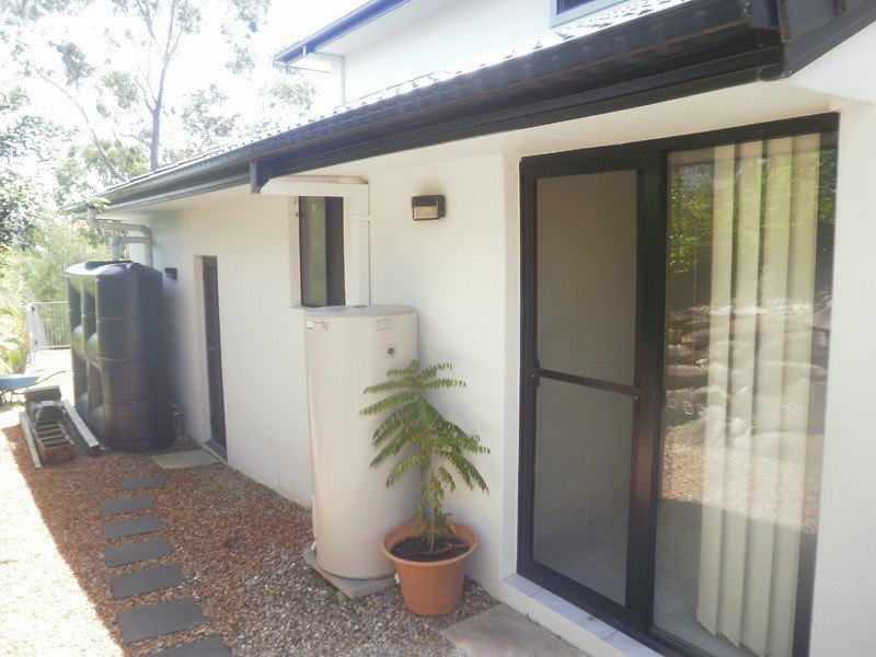 29 Tara Vista Boulevard, Highland Park QLD 4211